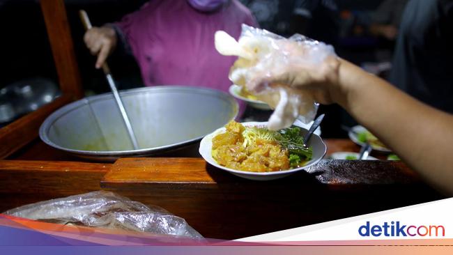 Wow Tahu Campur Pak Sadak Habiskan 50 Kg Kikil Setiap Hari