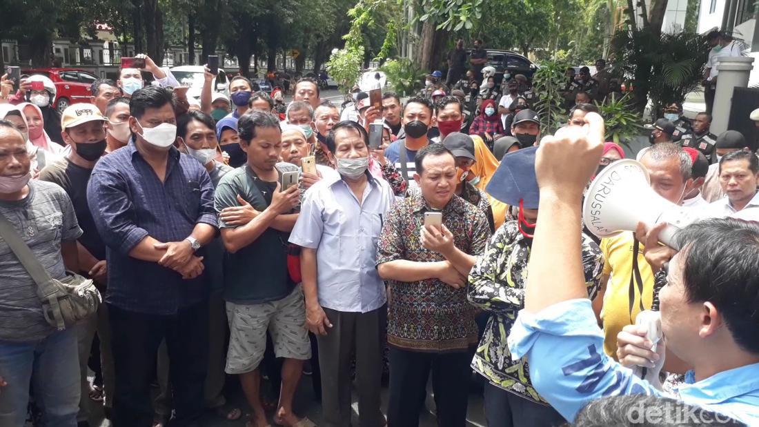 Ratusan Pedagang Di Bojonegoro Wadul DPRD Tolak Relokasi Pasar