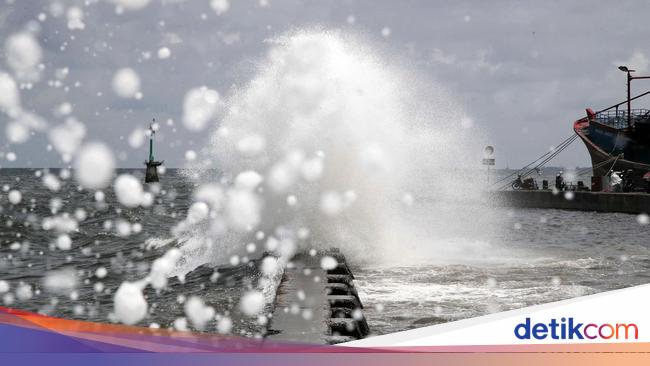 Rob Terus Melanda, SDA Ungkap 2 Kendala Pembangunan Tanggul Laut Jakarta