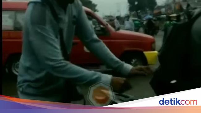 The Viral Action of Pickpockets Targeting Motorists at the Pulogadung Terminal, Here’s the Mode