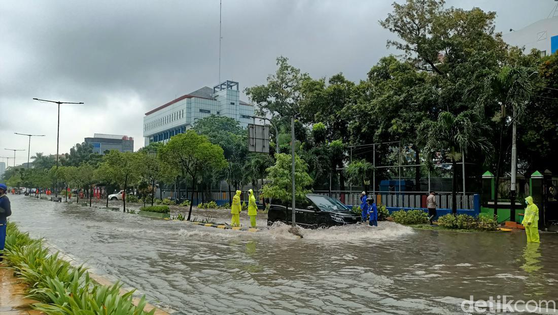 Update Genangan Di Jakarta, BPBD DKI: 5 Ruas Jalan-2 RT Masih Terendam