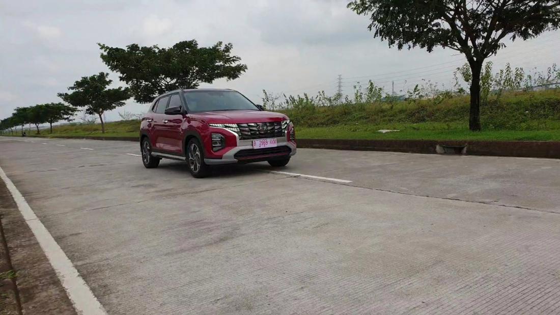 first drive hyundai creta mobil rakitan indonesia yang terasa mewahnya jollynews