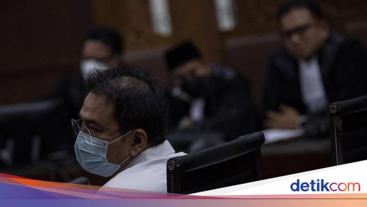 Hakim Terpapar Corona, Sidang Vonis Azis Syamsuddin Ditunda