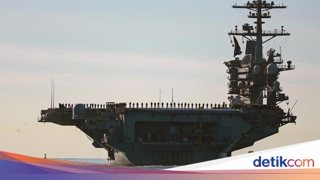 AS Kerahkan Kapal Induk: Iran Akan Pikir-pikir untuk Serang Israel