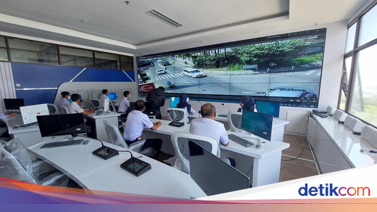 50 Titik Ruas Jalan-Persimpangan di Bandung Barat Kini Diawasi ATCS