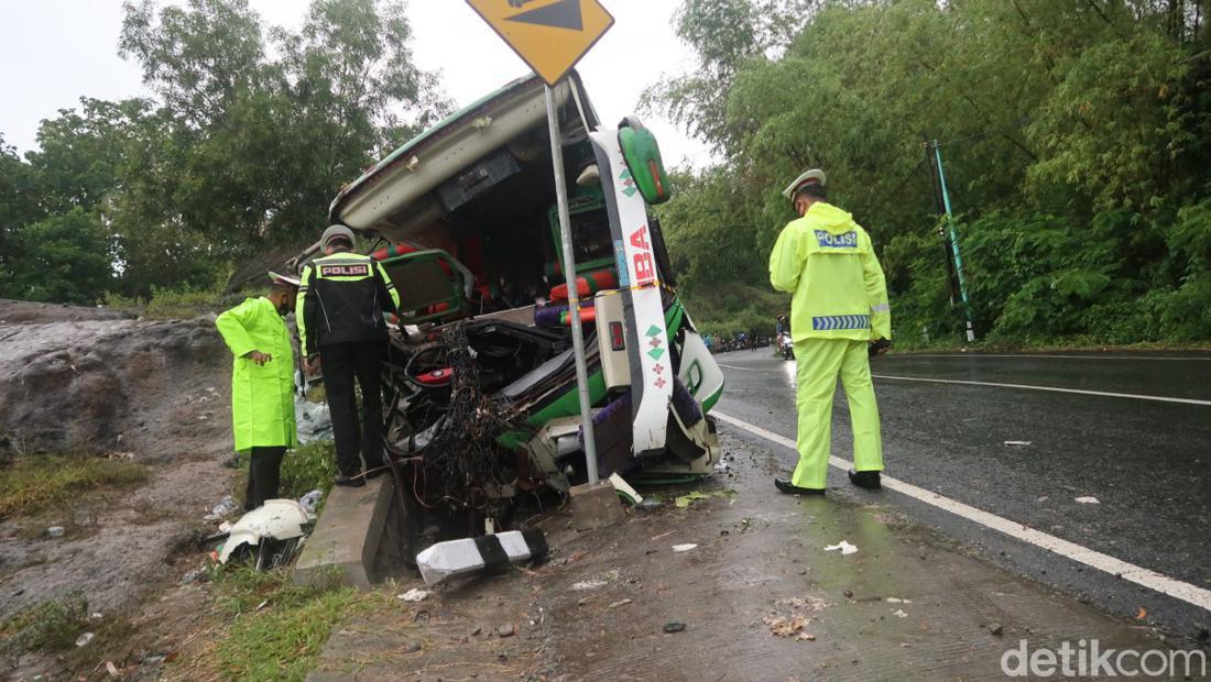 Temuan KNKT Soal Kecelakaan Maut Di Bukit Bego Bantul Tewaskan 13 Orang