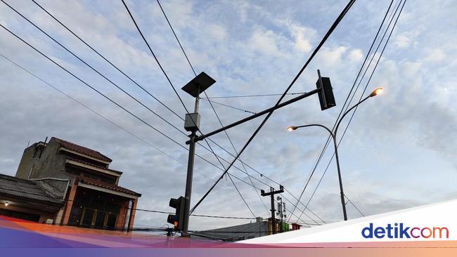Kabel Menjuntai di Bogor Makan Korban, DPRD Minta Pemkab Buat Aturan Tegas