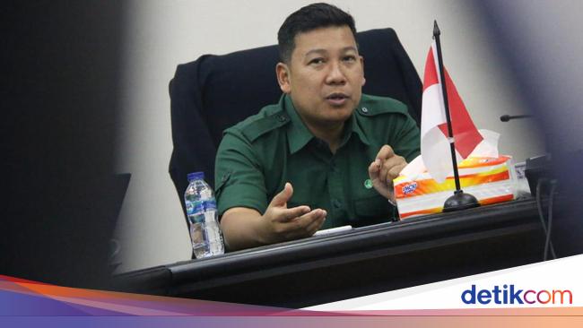 National Food Agency Head Addresses High Egg Prices and Consumer Complaints in Jakarta