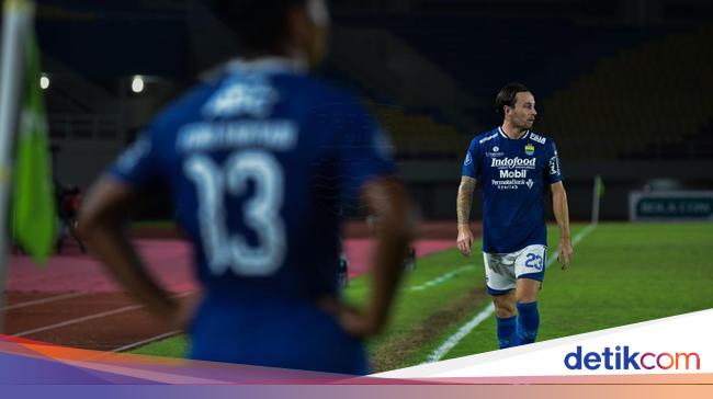 Link Live Streaming Persib vs PSM: Adu Digdaya Klub Tua