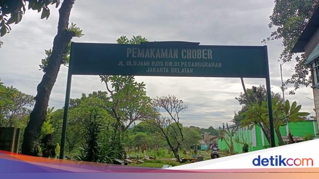 Polisi Gelar Rekonstruksi Pembunuhan Chef Fiky Di Tpu Chober Ulujami Halaman 2