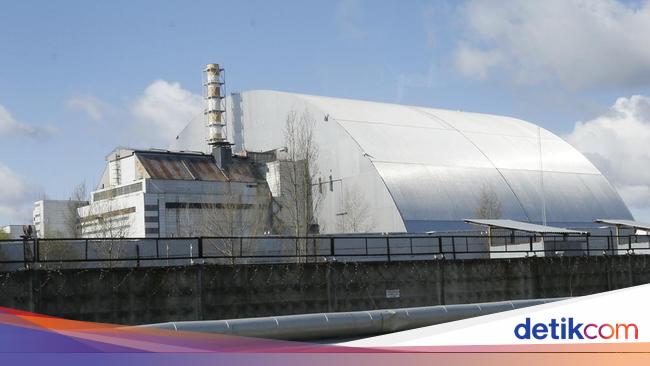 Serangan Drone Rusia Rusak Pelindung Pembangkit Nuklir Chernobyl