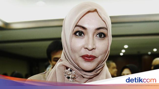 kisah-paling-menyedihkan-angelina-sondakh-dibui-terpisah-10-tahun-dari-anak