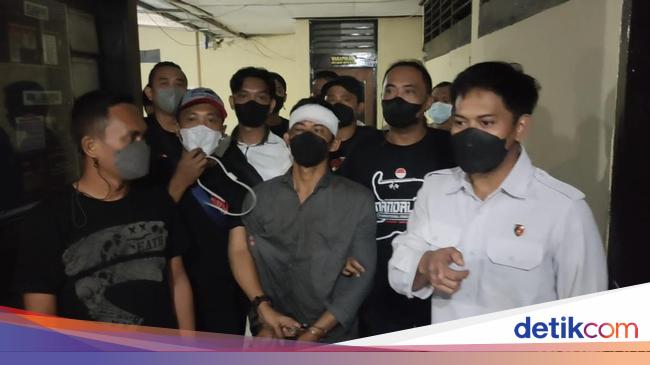 3 People Slasher to Death in Kediri Break Handcuffs When Arrested!