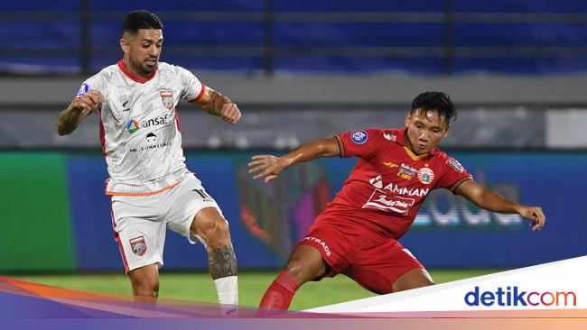 PSM semakin kokoh di puncak klasemen Liga 1 setelah Persija takluk di Markas Kalimantan