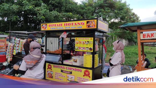 Jajan Sore Murah Meriah di PSB Kelapa Gading, Sempol hingga Kerang Balado