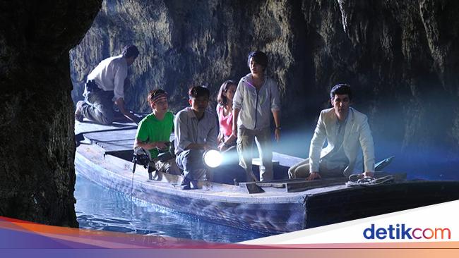 Makam Naga De Bioskop Trans TV Makam Naga De Bioskop Trans TV