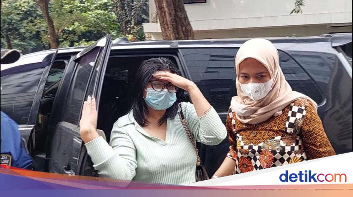 5 Fakta Terbaru Dea OnlyFans Sasar Pemeran Pria