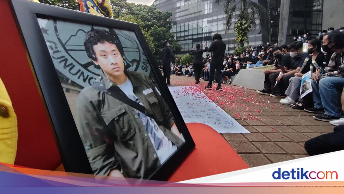 Mahasiswa UI Peringati 7 Tahun Kematian Akseyna, Harap Kasus Diusut Lagi
