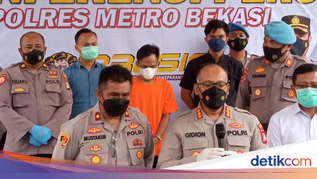 The Moments of the Murder of the Man Wrapped in Tarpaulin in Bekasi