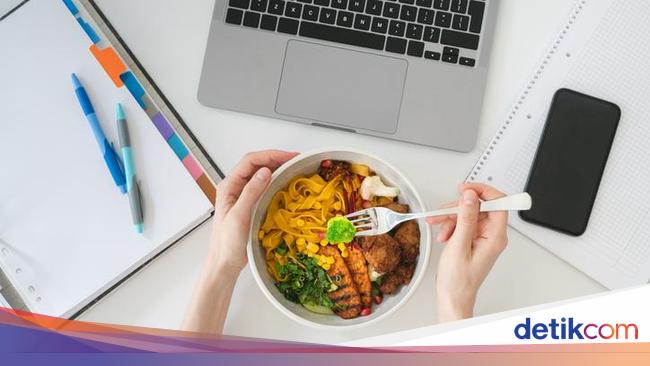 Bukti Kelas Menengah Makin Tahan Belanja: Bawa Bekal ke Kantor!