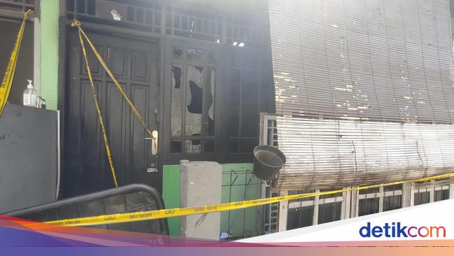 A Neighbor’s Story about the Quarrel Behind the Deadly Fire in Depok