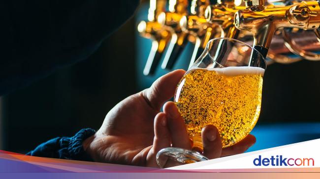 Hukum Minum Alkohol atau Khamr