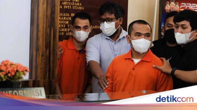 The news that Siregar’s son assaulted relatives of the deputy head of the Indonesian National Police was rejected by the police