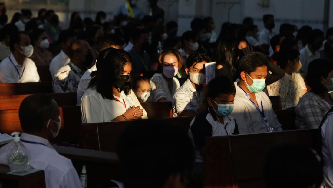 Misa Kamis Putih Di Gereja Katedral Santa Maria