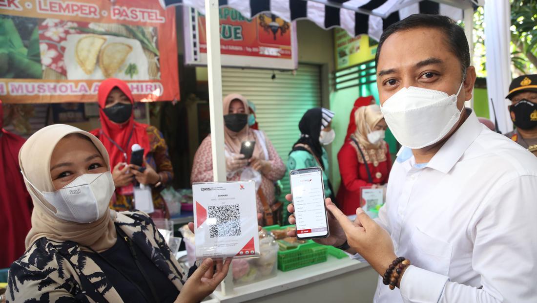 Aplikasi E-Peken Beri Kemudahan Warga Surabaya Beli Kebutuhan Pokok