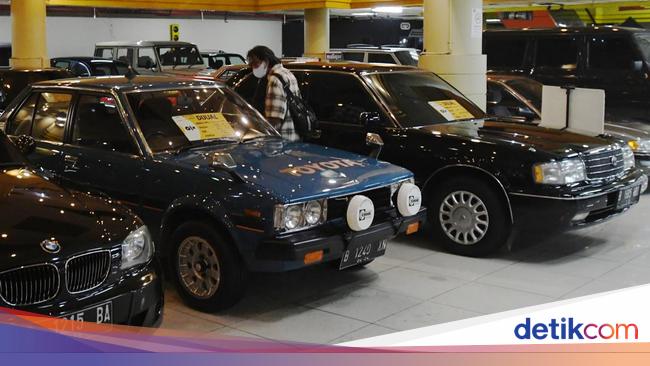 Hunting Classic Cars in Blok M, What’s the Price Range?