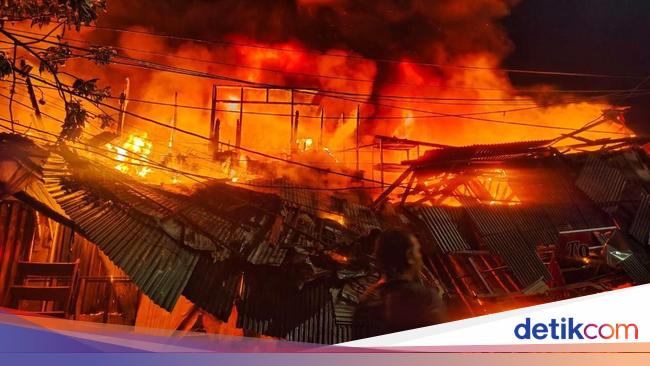 The Gembrong Market Fire Has Not Been Extinguished, 125 Firefighters Work At The Location