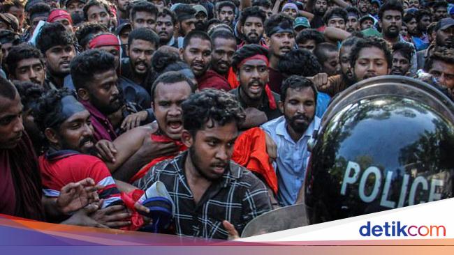 Economic Crisis Gets Worse, Thousands of Students Siege Sri Lanka’s Prime Minister’s House!