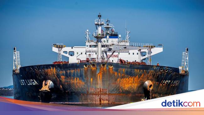 Dozens of tankers trapped on the high seas in Turkey, what’s wrong?