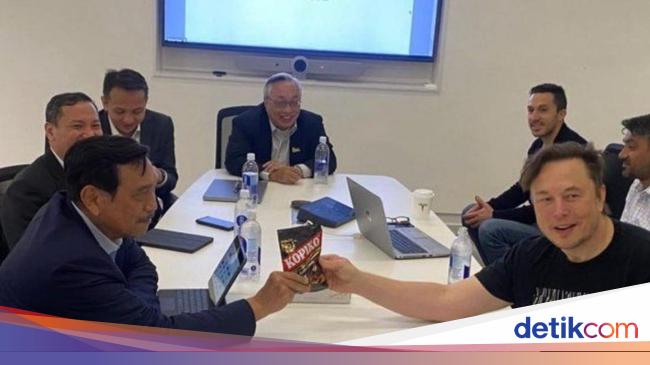 Luhut Unravels the Story Behind Kopiko’s Presence When Visiting Elon Musk in the US