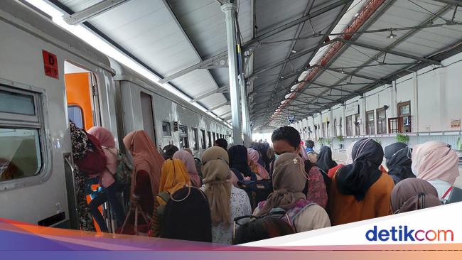 Puncak Arus Mudik Hari Ini Kai Daop 8 Surabaya Berangkatkan 20 337