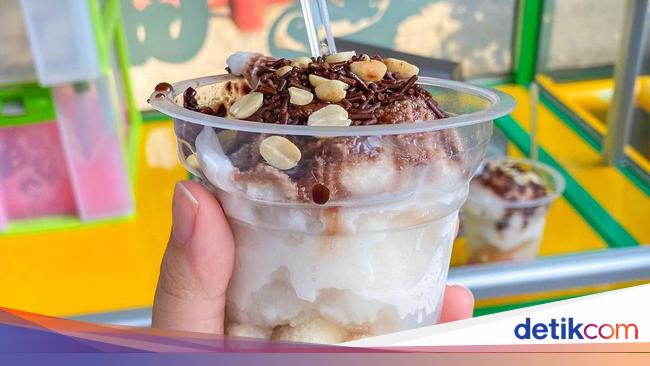 20 Es Podeng Rp 10 Ribuan yang Segar Legit