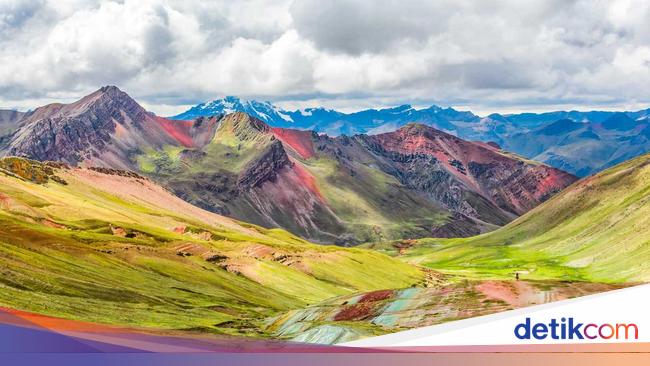 Kenapa Turis Dilarang Naik Gunung Pelangi? Ini Dampaknya Jika Nekat!