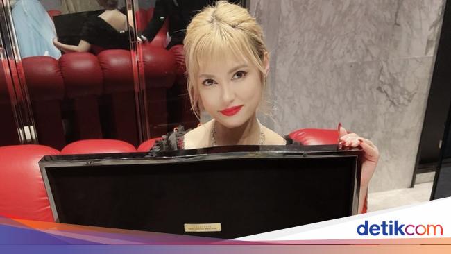 Miyabi’s plan to go to Jakarta was canceled after controversy arose