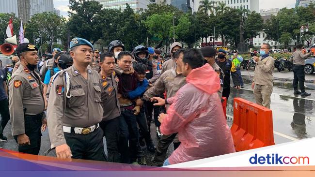 BEM Demo for Muhammadiyah Campuses Chaos, A Number of Students Arrested