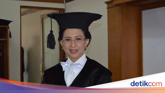 How UGM guarantees the authenticity of Jokowi’s diploma