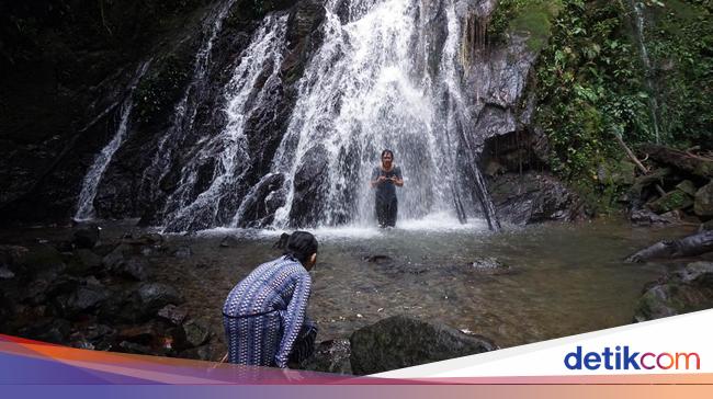 Ada di Sorong Papua, Tempat Wisata Ini Asyik Buat Main Air