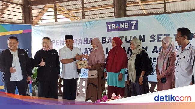 TRANS7 Bagikan Ribuan STB Gratis ke Warga Banda Aceh