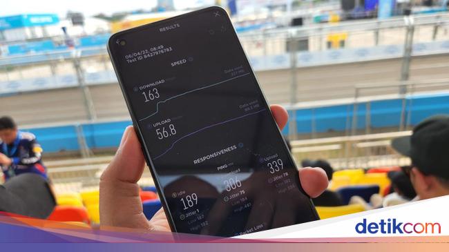 Try 5G in Formula E Using Realme GT Neo 3T Translucent 163 Mbps