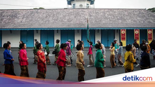 Daftar Nama Raja Raja Keraton Surakarta Pada Abad 18 19