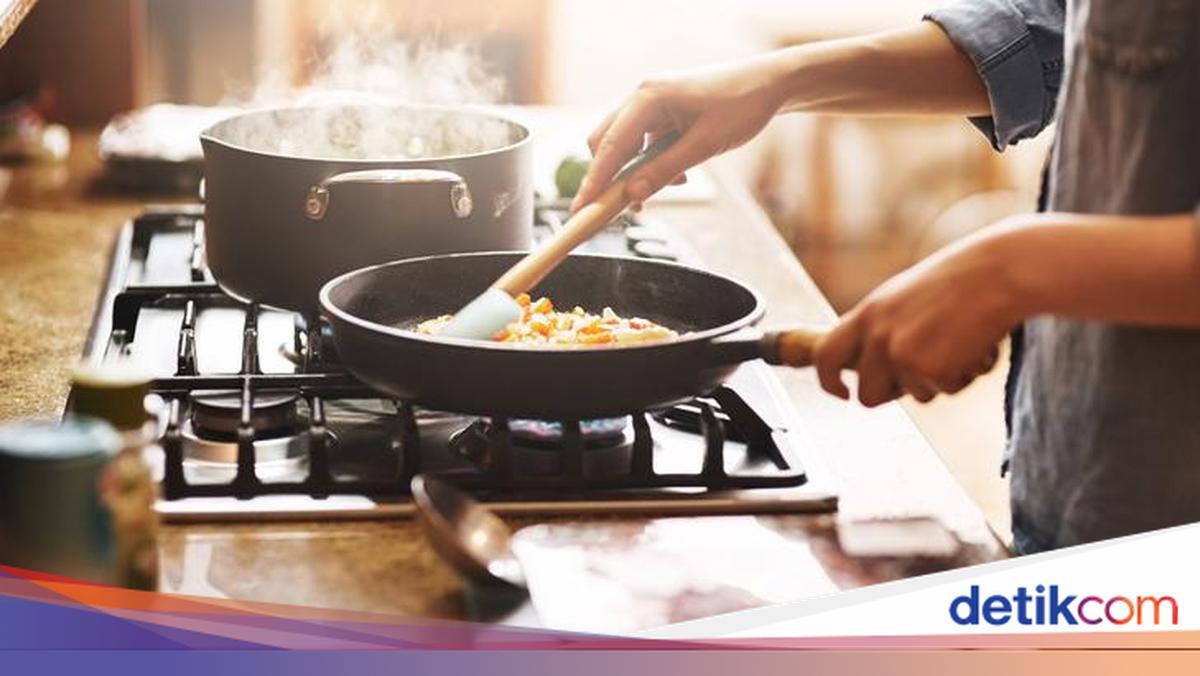 Masak di Dapur hingga Lihat Orang Lain Masak