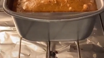Pria Ini Bikin Kue Campur Daging Babi dan Kurma, Gimana ...