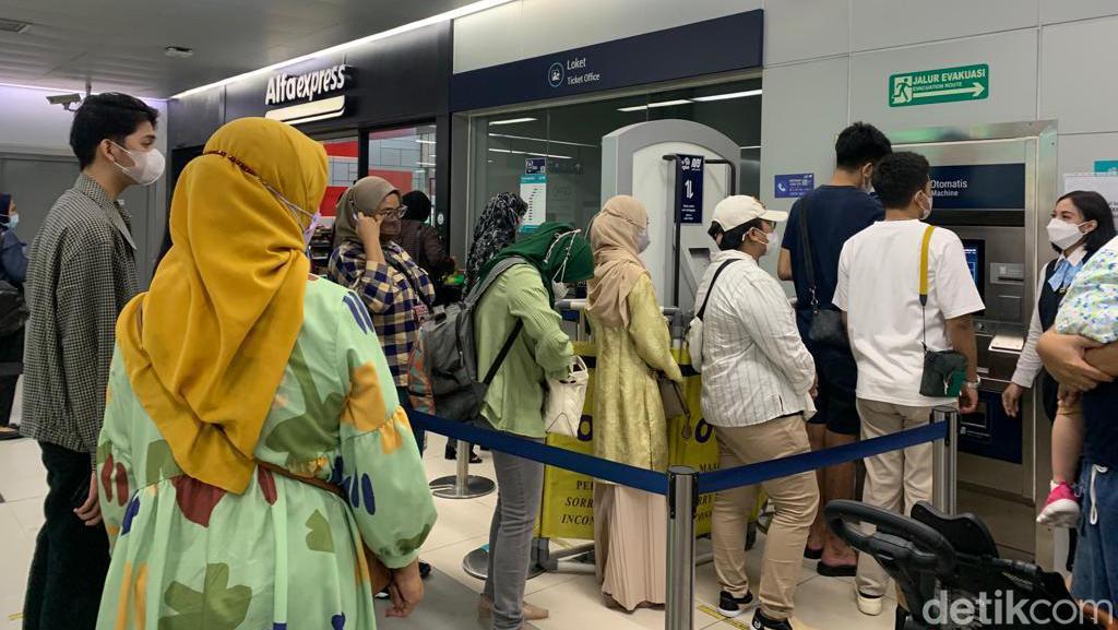 Naik MRT Bayar Berapa? Cek Daftar Tarif Dan Cara Beli Tiket