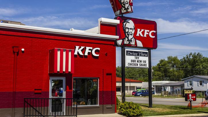 7 Fakta KFC Dan Kolonel Sanders Yang Sukses Jual Ayam Goreng