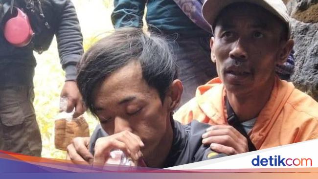 Tourists Who Had Disappeared in Bromo Found Weak