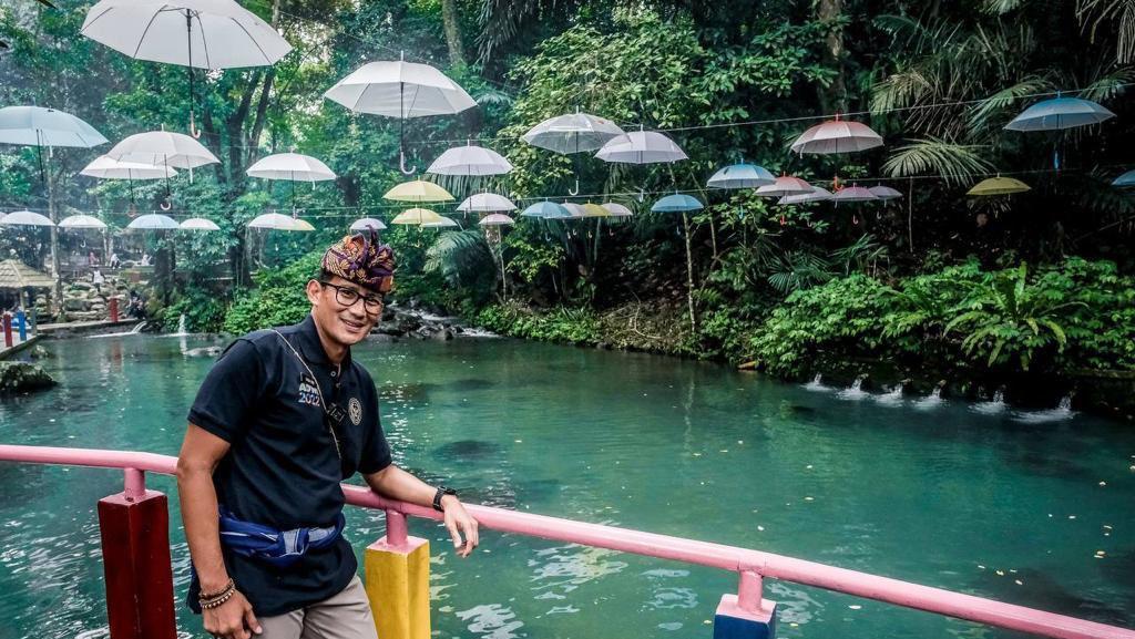 Sandiaga Uno Kunjungi Desa Wisata Buwun Sejati Di Lombok Barat